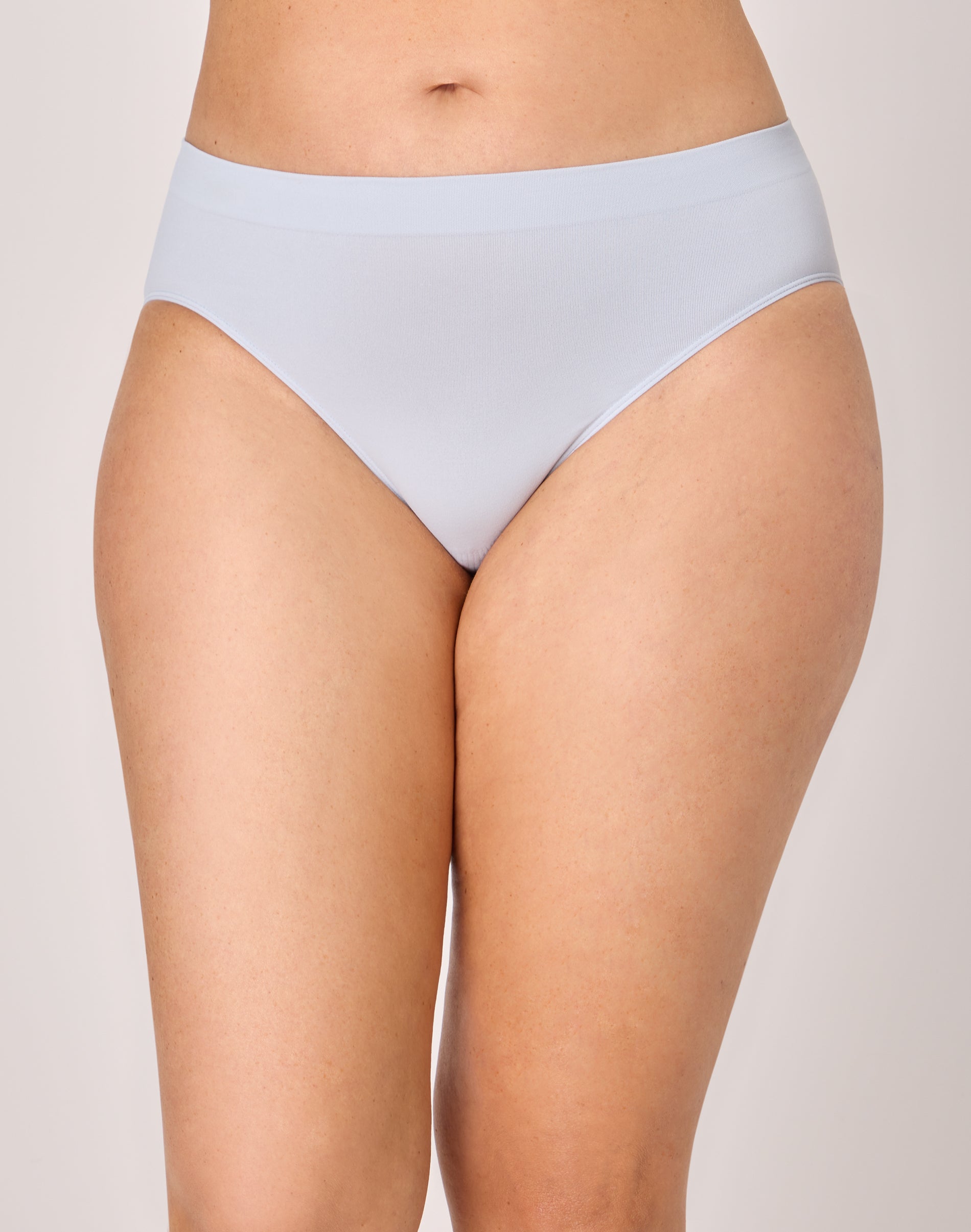 Bali One Smooth U All-Around Smoothing Hi-Cut Panty Salty Pepper Grey 7 Women's
