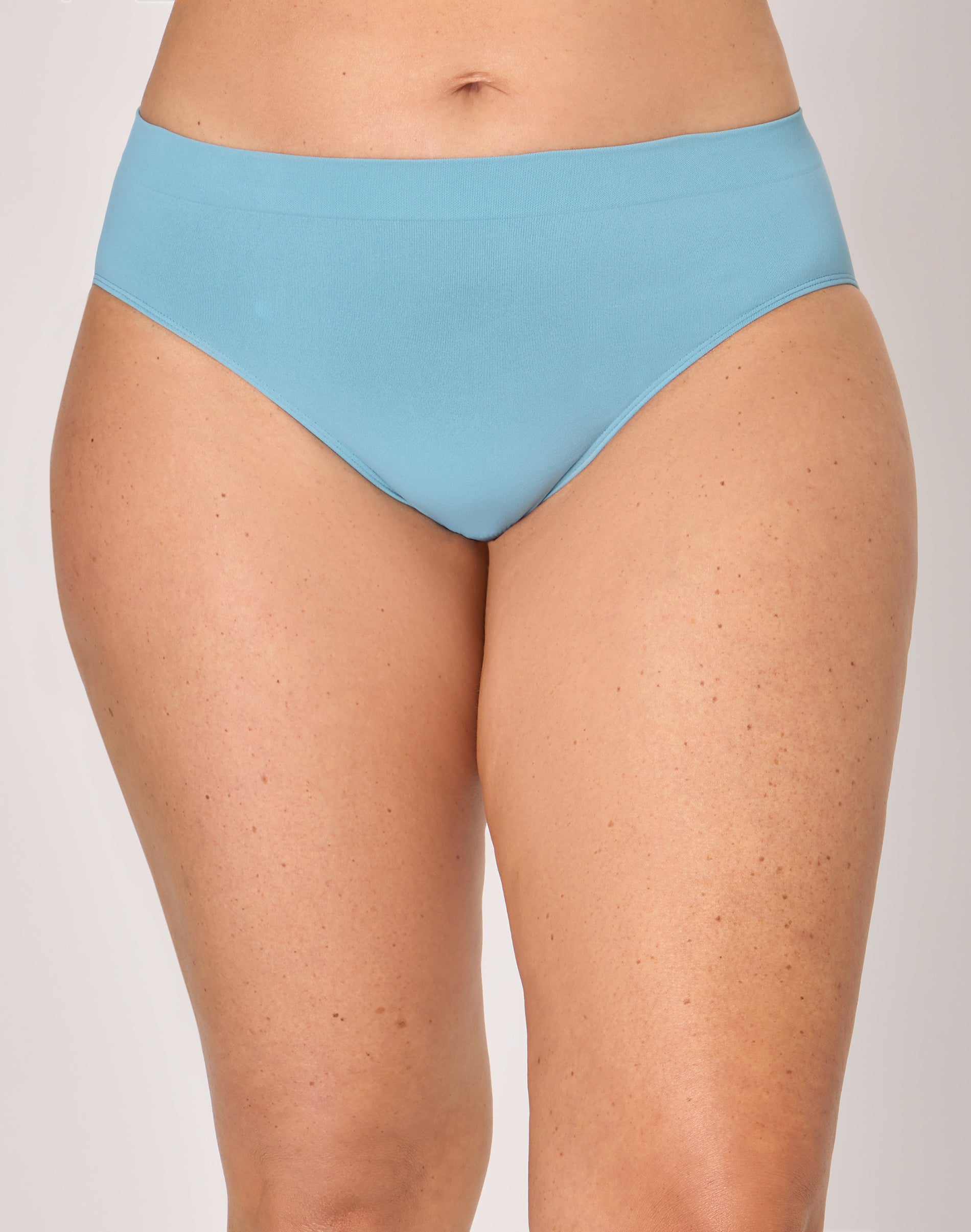 Bali One Smooth U All-Around Smoothing Hi-Cut Panty Cornflower Teal 9 Women's
