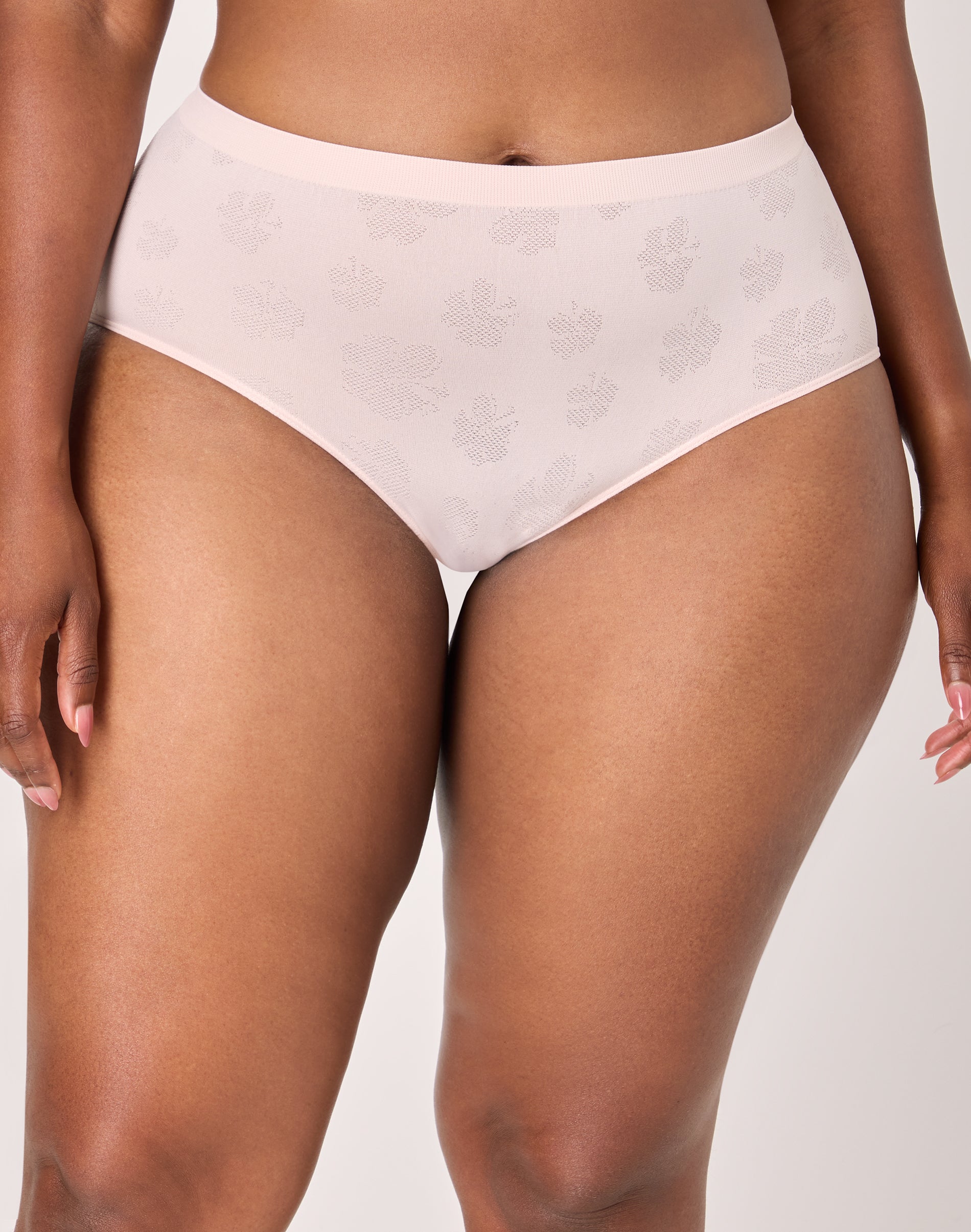 Bali Comfort Revolution Seamless Brief Sandshell Tropic 7 Women's